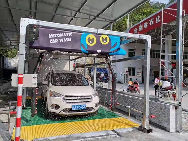 小章魚(yú)CL-3600雙臂無(wú)接觸洗車(chē)機(jī)